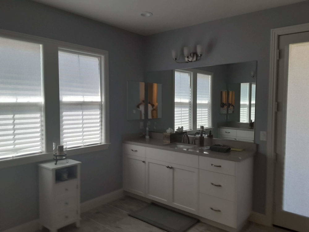 bathroom-walls-neutral-blue-2-2019 
