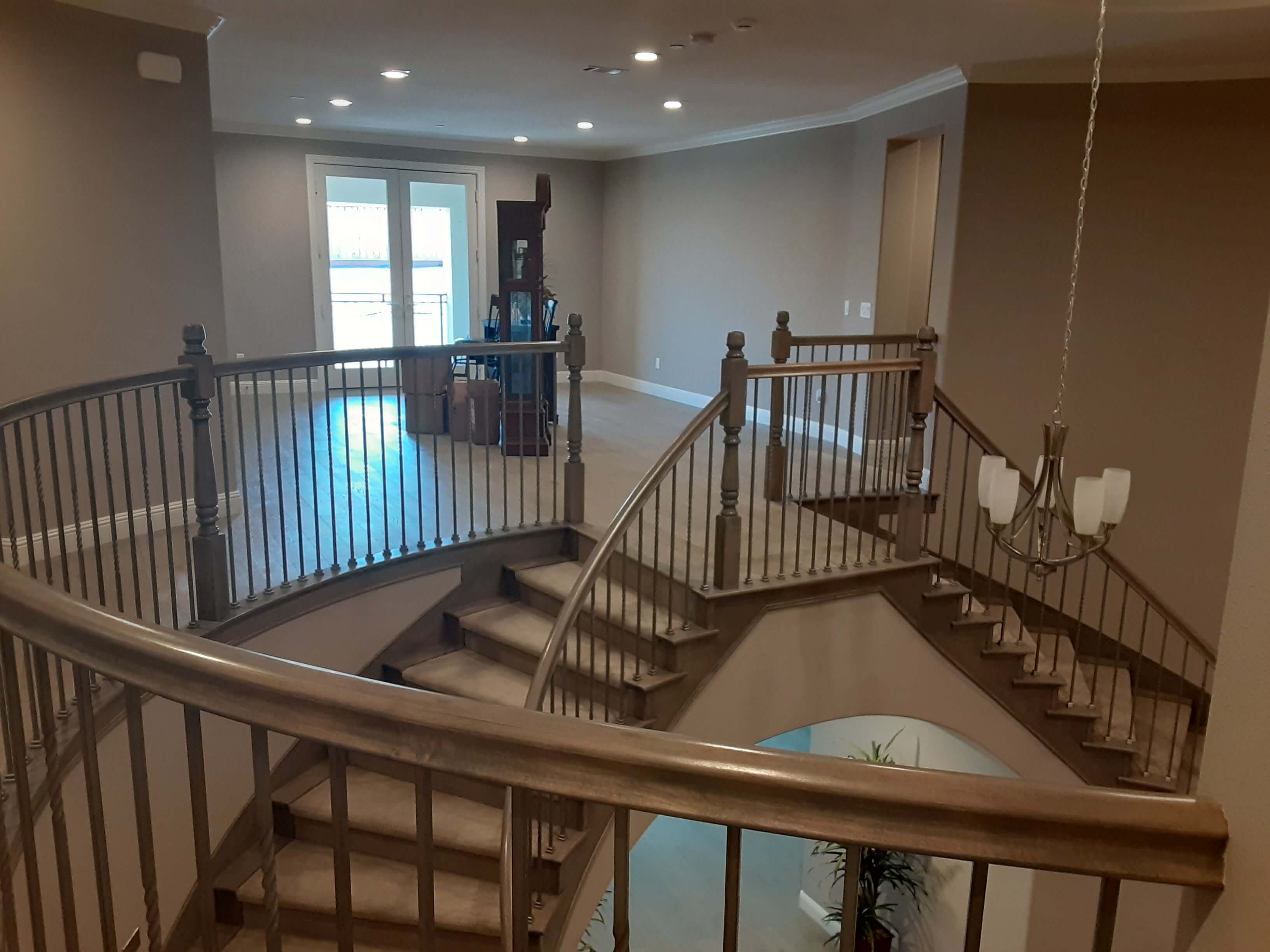 upper-stairway-walls-tan-2019 